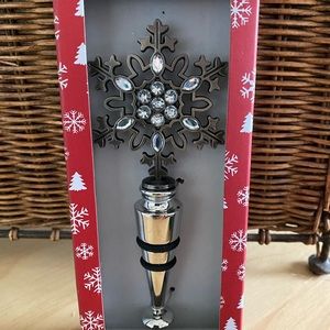 Snowflake bottle stopper